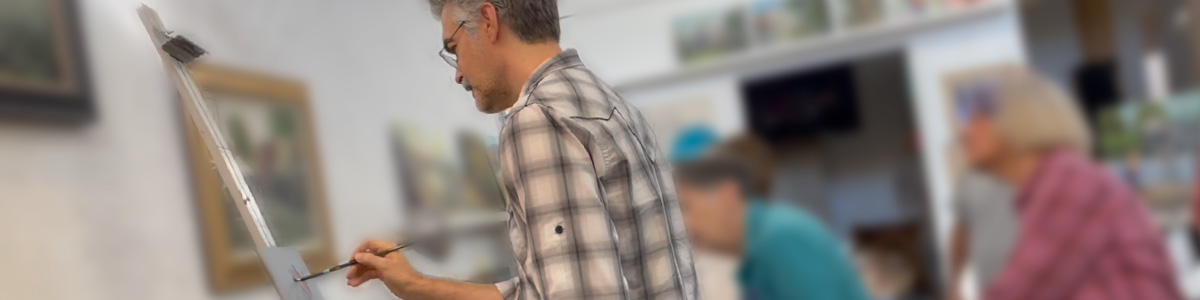 Shane demonstrates for painting students at Shane McDonald Studios